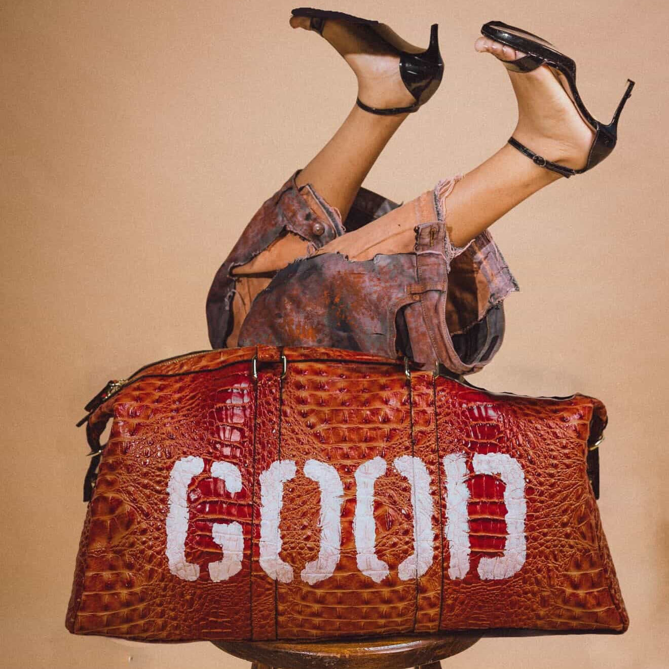 GOODIE BAG - burnt orange