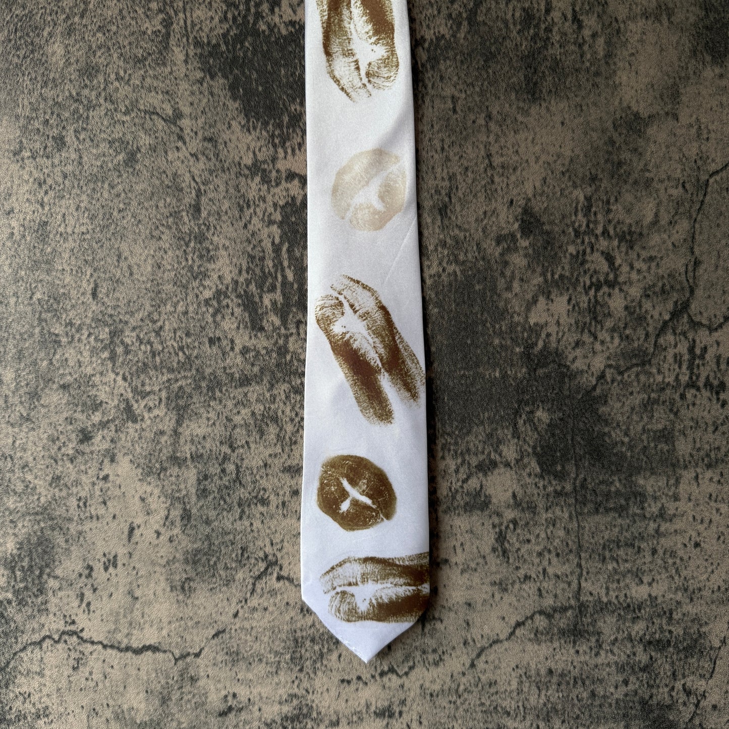 KISS TIES