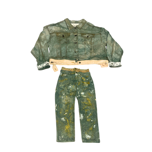 NYFW FW25: Guilded face