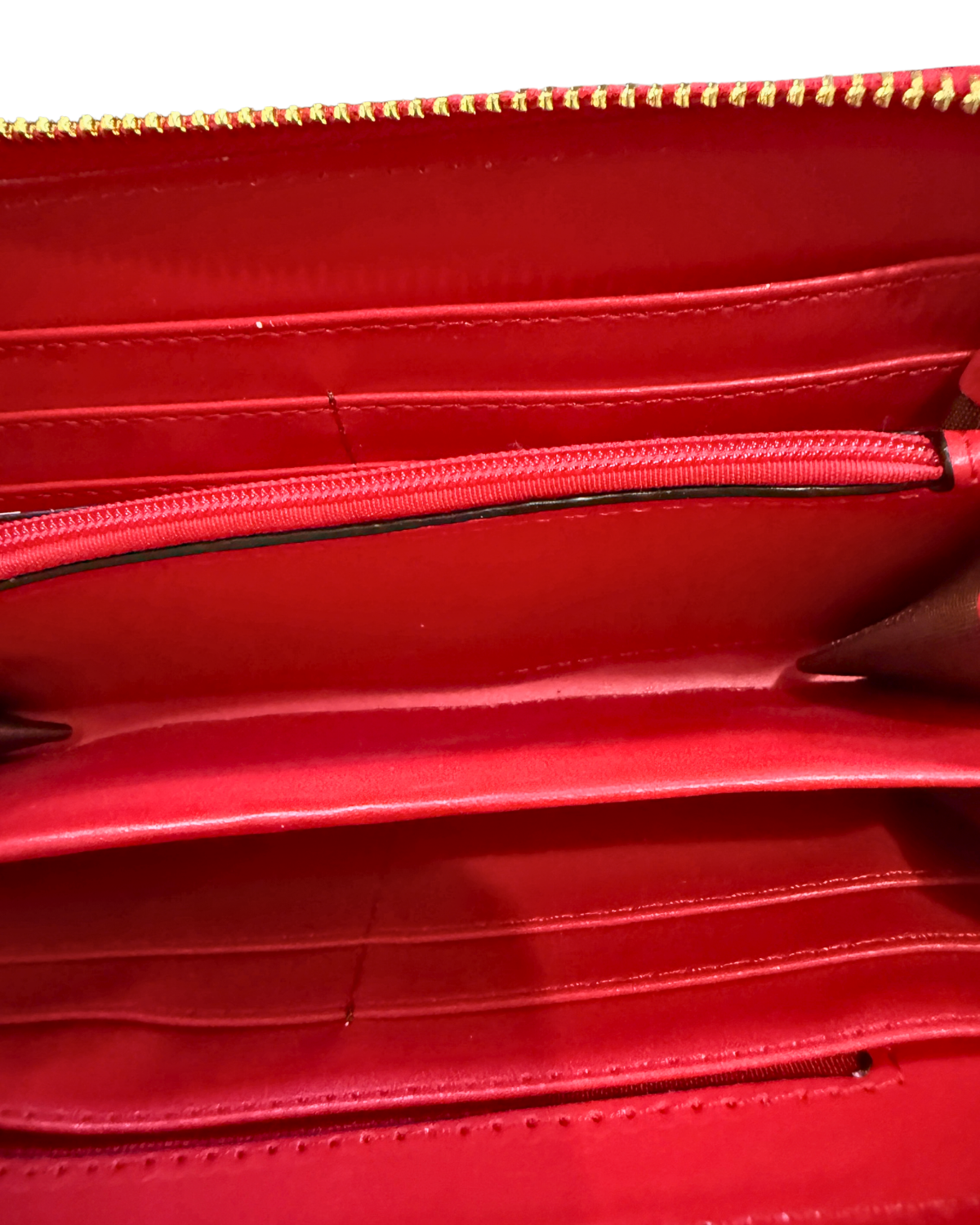 [ROTB] Croc Card Holder 1 of 1, red interior with card slots